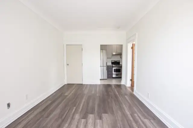 55 Wellington St S, Hamilton (Unit 7) - 1 Bedroom Apartment - Photo 2