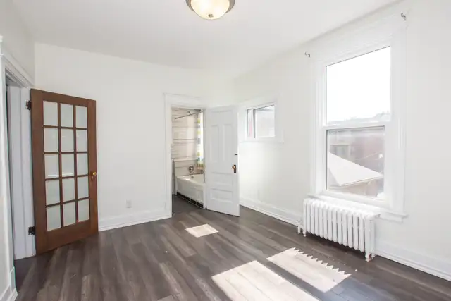 55 Wellington St S, Hamilton (Unit 7) - 1 Bedroom Apartment - Photo 11