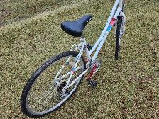 Ladies Commuter Bike For Sale - Photo 10