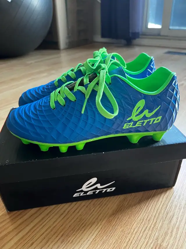 Kids Outdoor Soccer Cleats