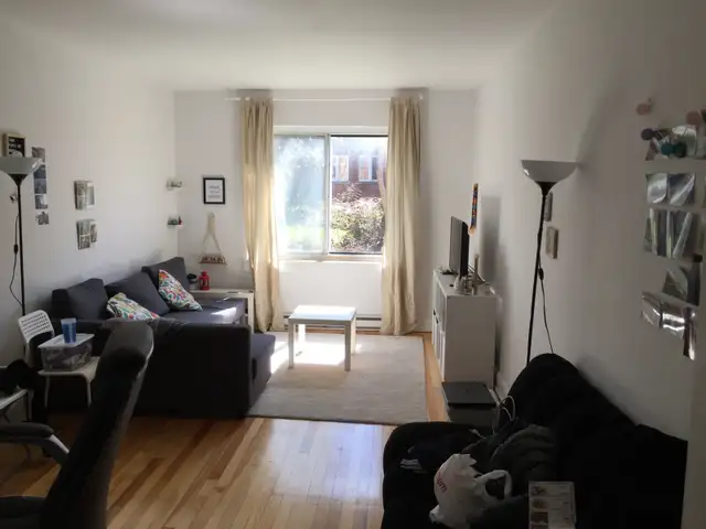 Grand 3 1/2  - Metro Cote Saint-Catherine - Photo 2