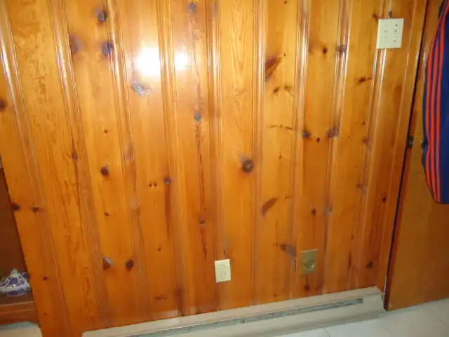 WOOD PANELS VARNISHED READY TO USE