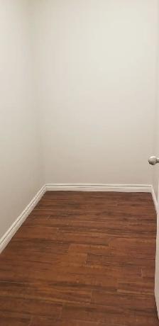 SPACIOUS – RENOVATED – PET FRIENDLY - Photo 6