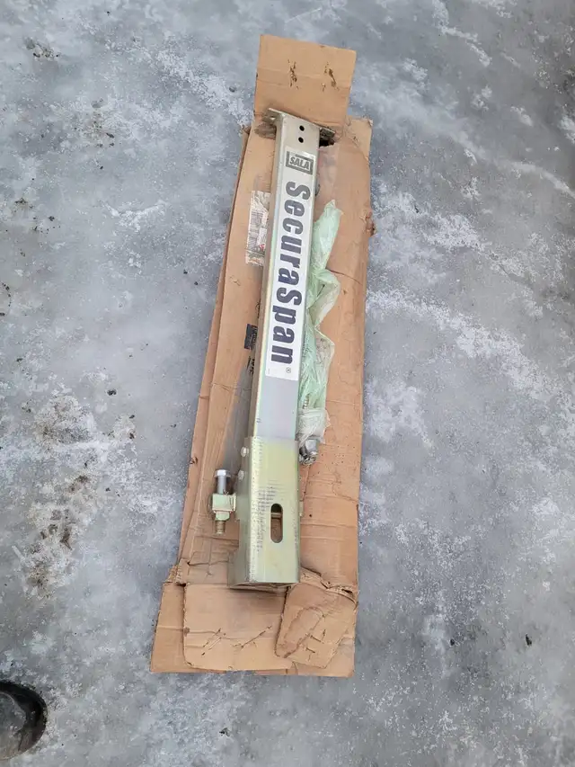 Sala Securaspan Safety Posts, each