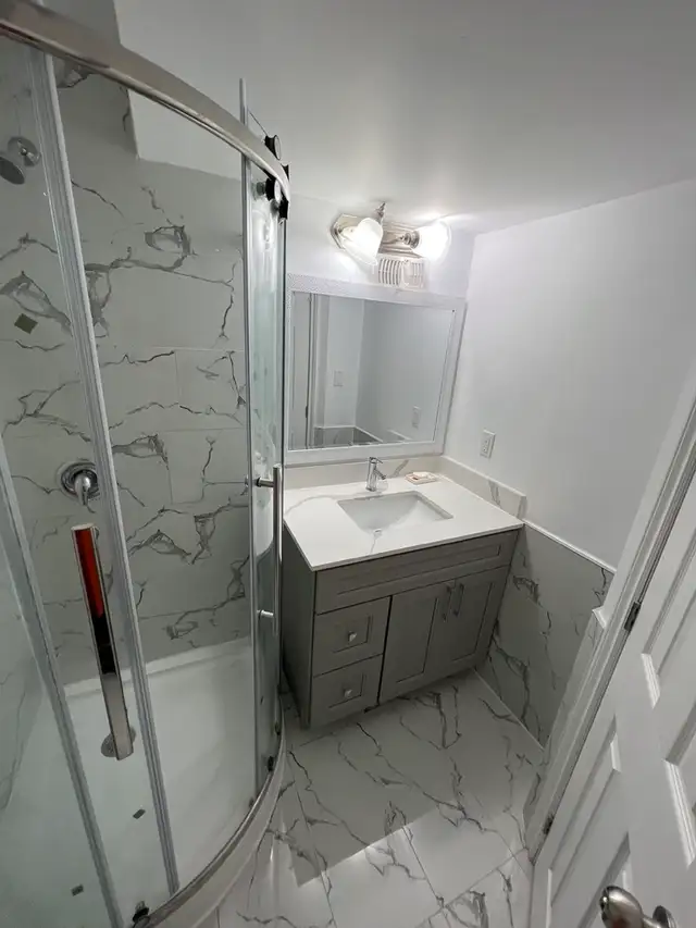 2 Bedroom Den Legal Basement (Ultra Quite) - May 1 - Photo 9