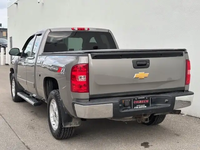 2013 Chevrolet Silverado 1500 LT 4WD Z71 EXTENDED CAB 1 OWNER-TO - Photo 4