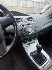 2011 Mazda 3 - Photo 4