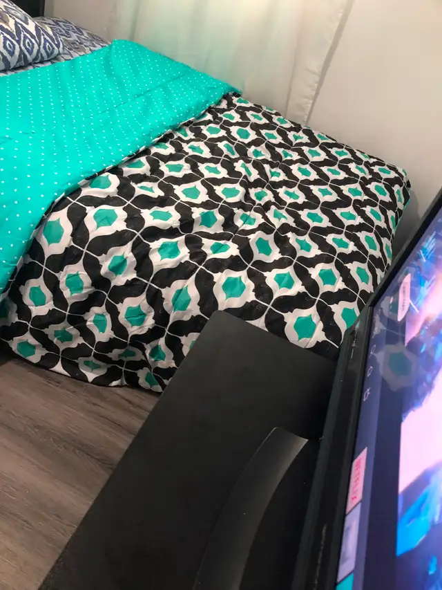 Furnished Room in Scarborough for Rent (Daily/Weekly/Monthly) - Photo 9