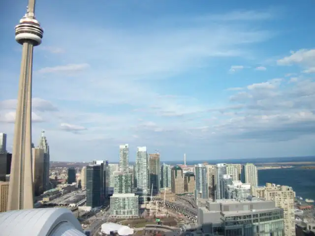 LIVE IN THE SKY- VERY HIGH - 35 MARINER- APRIL 1 or MAY 1