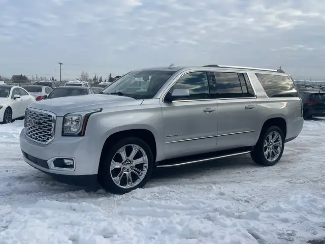 2020 GMC Yukon XL Denali/4WD/NAVI/B.CAM/DVD/LEATHER/SUNROOF - Photo 3