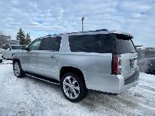 2020 GMC Yukon XL Denali/4WD/NAVI/B.CAM/DVD/LEATHER/SUNROOF - Photo 5