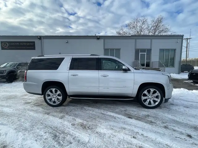 2020 GMC Yukon XL Denali/4WD/NAVI/B.CAM/DVD/LEATHER/SUNROOF - Photo 8
