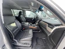 2020 GMC Yukon XL Denali/4WD/NAVI/B.CAM/DVD/LEATHER/SUNROOF - Photo 9