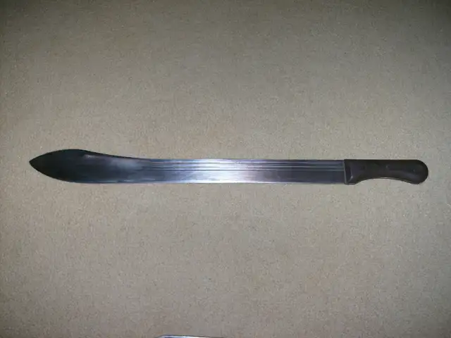 Vintage machete, cleaver, kukri, asking $80 for all 3. - Photo 3