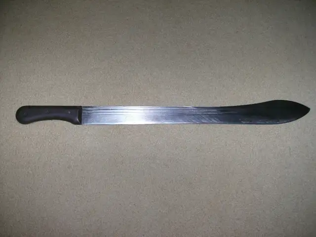 Vintage machete, cleaver, kukri, asking $80 for all 3. - Photo 4