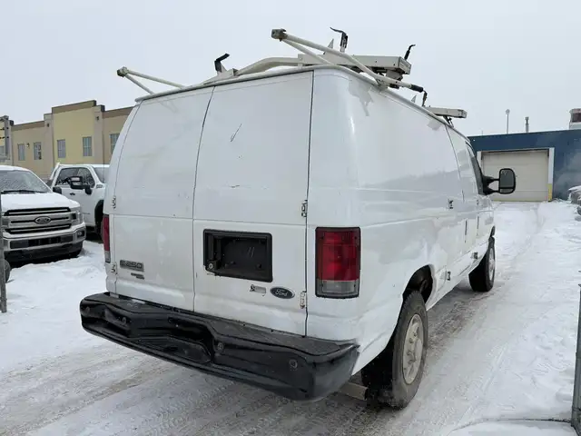 2013 Ford Econoline E-250 Cargo Van, 4.6L, V8, Clean Carfax, Mas - Photo 7