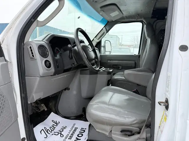 2013 Ford Econoline E-250 Cargo Van, 4.6L, V8, Clean Carfax, Mas - Photo 14