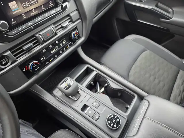 2025 Nissan Pathfinder S AWD | Apple Car Play | Android Auto - Photo 17