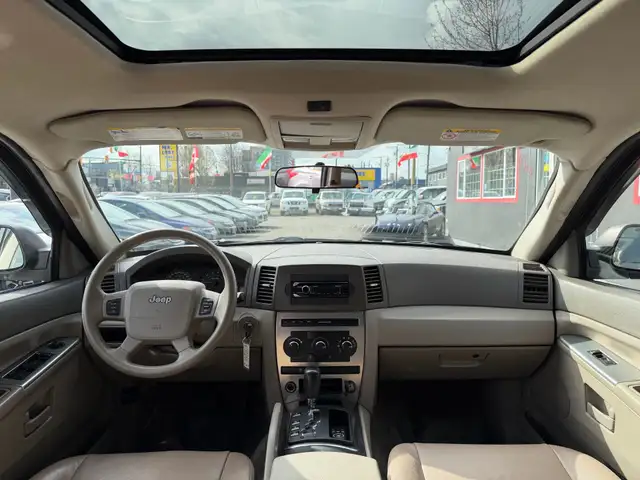 2005 Jeep Grand Cherokee 4dr Laredo| 3.7L V6 | Sunroof |Reliable - Photo 13