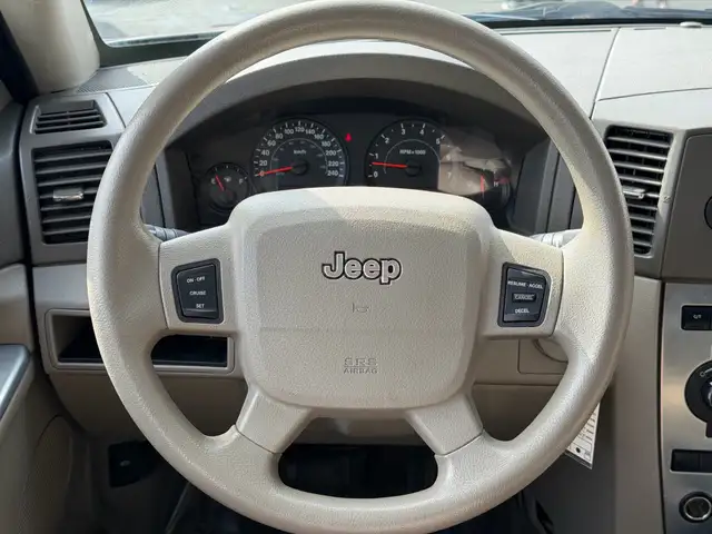 2005 Jeep Grand Cherokee 4dr Laredo| 3.7L V6 | Sunroof |Reliable - Photo 15