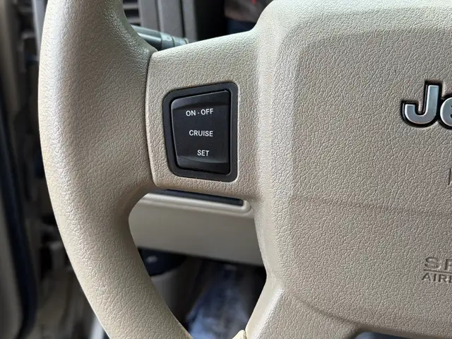 2005 Jeep Grand Cherokee 4dr Laredo| 3.7L V6 | Sunroof |Reliable - Photo 20