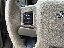 2005 Jeep Grand Cherokee 4dr Laredo| 3.7L V6 | Sunroof |Reliable - Photo 20