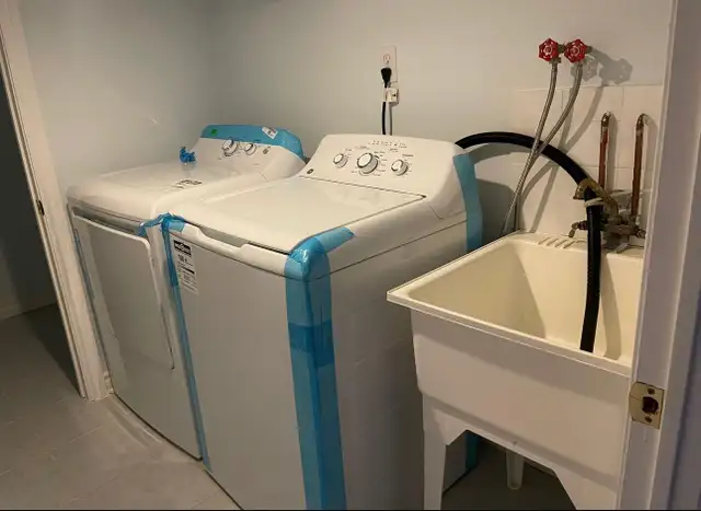 Basement for Rent - Photo 10