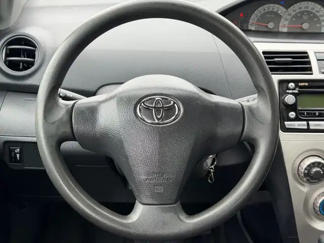 2007 Toyota Yaris 4dr Sdn Auto, Fuel Efficient | Reliable | Budg - Photo 15