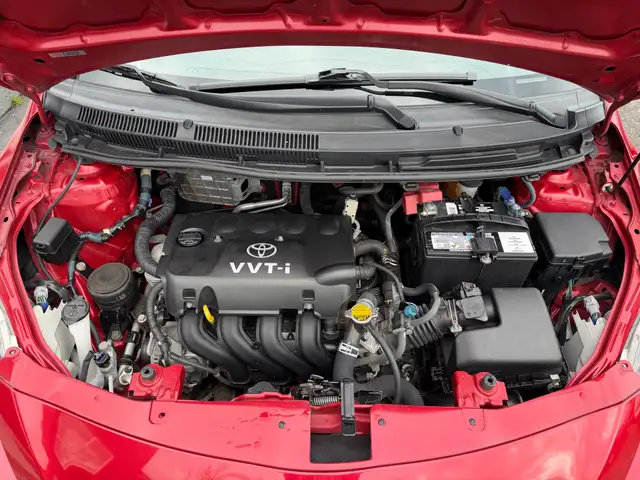 2007 Toyota Yaris 4dr Sdn Auto, Fuel Efficient | Reliable | Budg - Photo 19