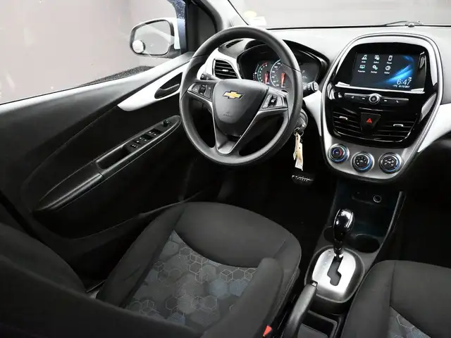 2018 Chevrolet Spark LT Call 902-466-9550 Android Auto / Apple C - Photo 27