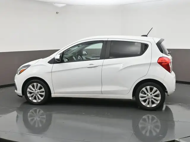 2018 Chevrolet Spark LT Call 902-466-9550 Android Auto / Apple C - Photo 30