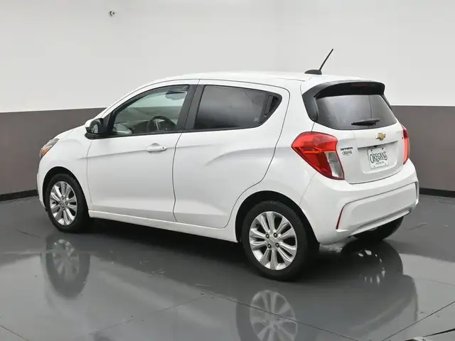 2018 Chevrolet Spark LT Call 902-466-9550 Android Auto / Apple C - Photo 31