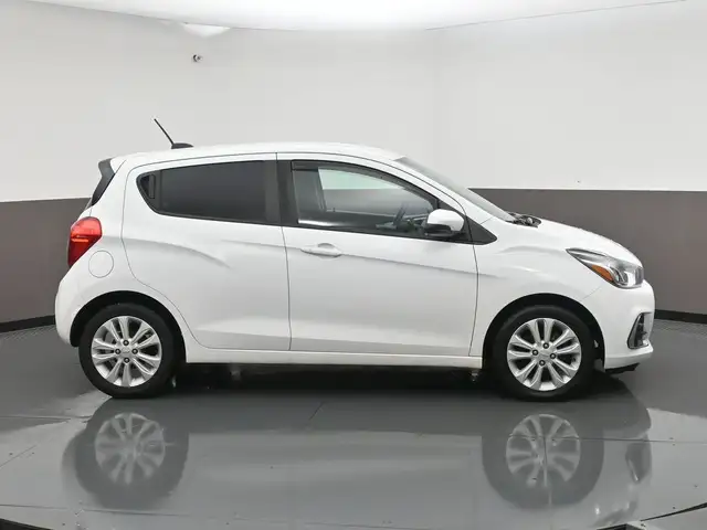 2018 Chevrolet Spark LT Call 902-466-9550 Android Auto / Apple C - Photo 34
