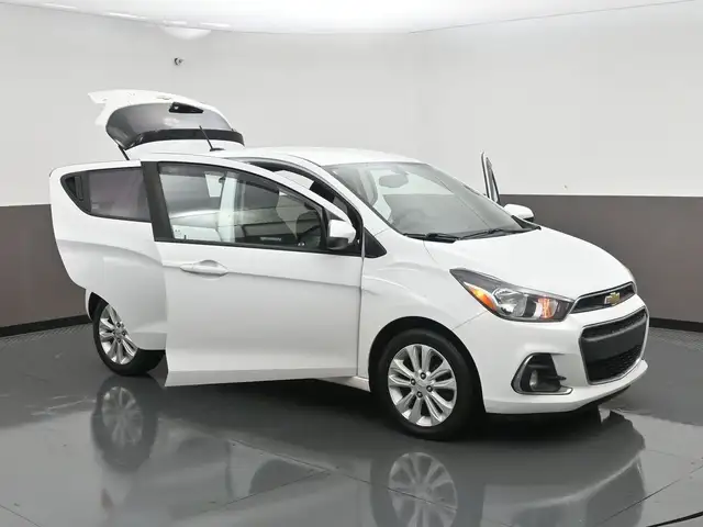2018 Chevrolet Spark LT Call 902-466-9550 Android Auto / Apple C - Photo 52