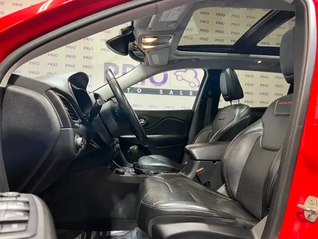 2019 Jeep Cherokee - Photo 13