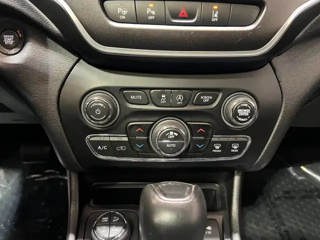 2019 Jeep Cherokee - Photo 27