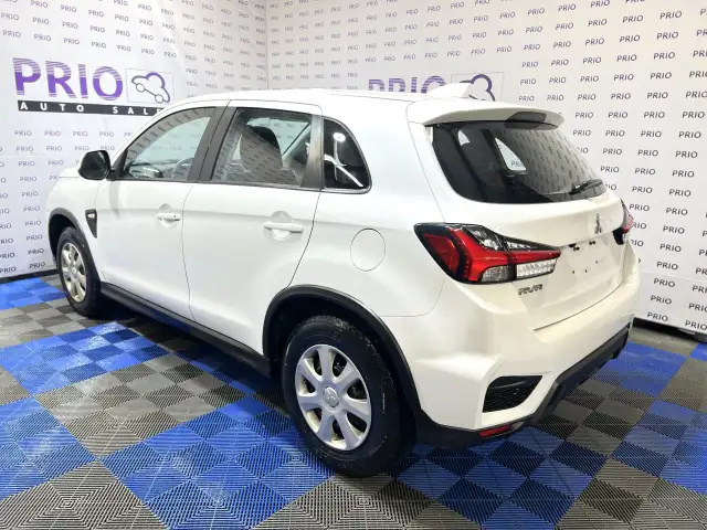 2020 Mitsubishi RVR - Photo 3