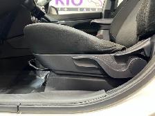 2020 Mitsubishi RVR - Photo 13