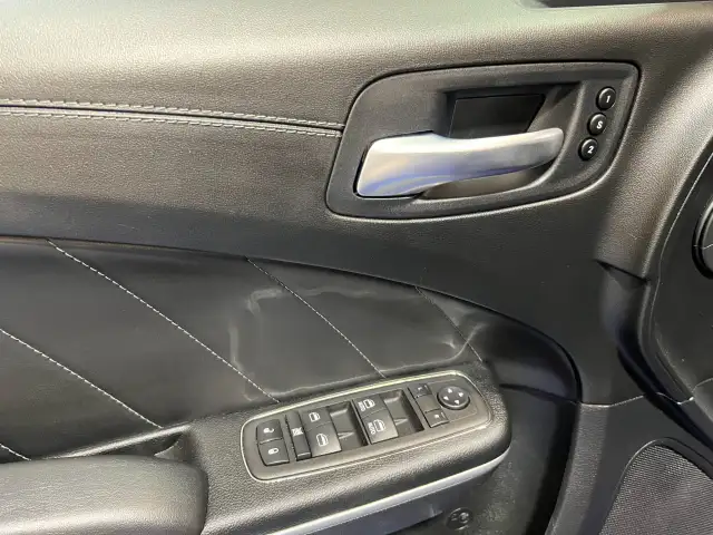 2023 Dodge Charger - Photo 13