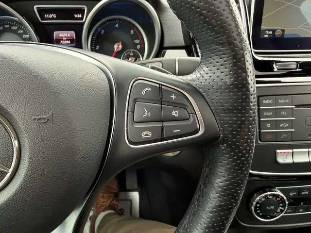 2016 Mercedes-Benz GLE-Class 4MATIC GLE 350d |AMG Pkg|ACCIDENT F - Photo 9