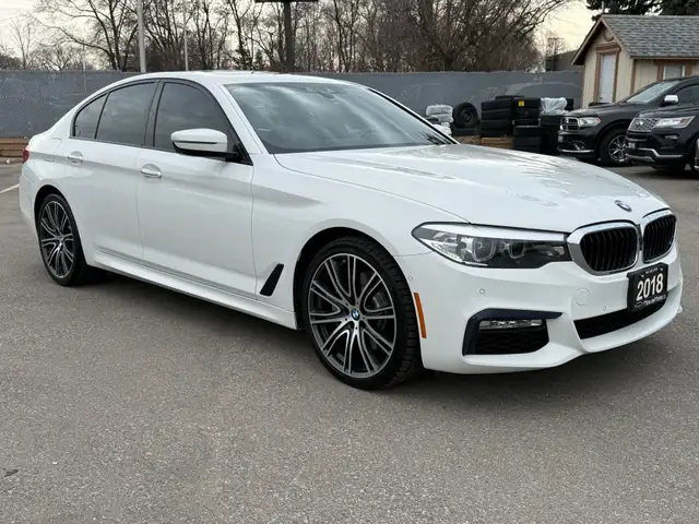 2018 BMW 5-Series 540i xDrive Sedan|M Sport Pkg.|ACCIDENT FREE|2 - Photo 2
