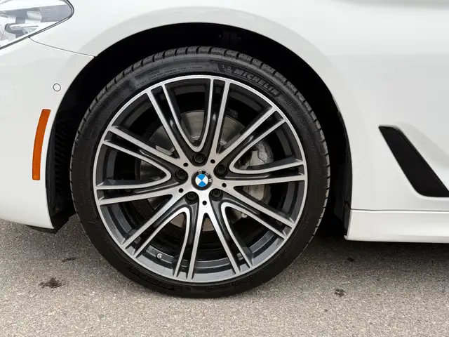 2018 BMW 5-Series 540i xDrive Sedan|M Sport Pkg.|ACCIDENT FREE|2 - Photo 6
