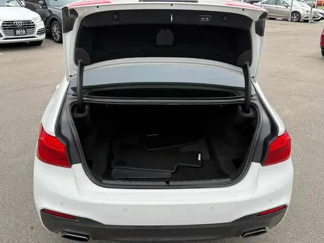 2018 BMW 5-Series 540i xDrive Sedan|M Sport Pkg.|ACCIDENT FREE|2 - Photo 7