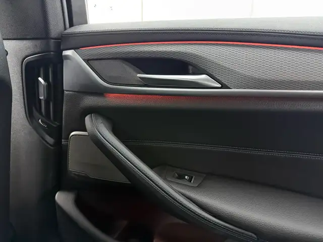 2018 BMW 5-Series 540i xDrive Sedan|M Sport Pkg.|ACCIDENT FREE|2 - Photo 30