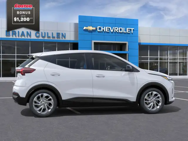 2027 Chevrolet Bolt - Photo 5