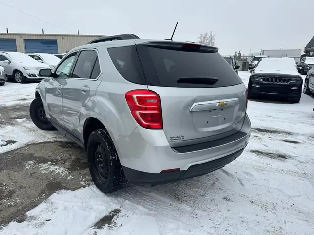 2017 Chevrolet Equinox LT - Photo 8