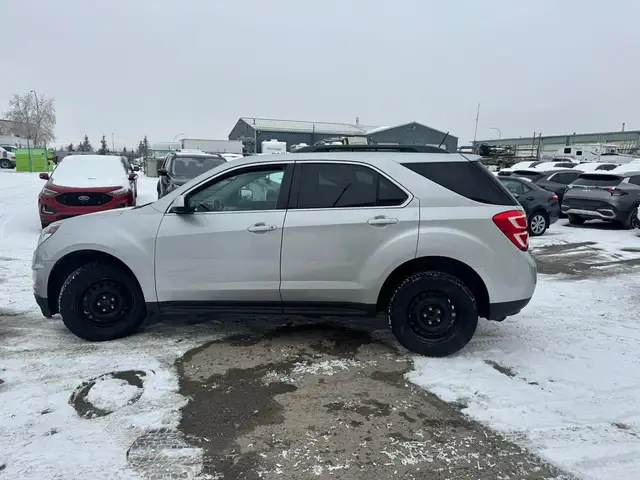 2017 Chevrolet Equinox LT - Photo 9