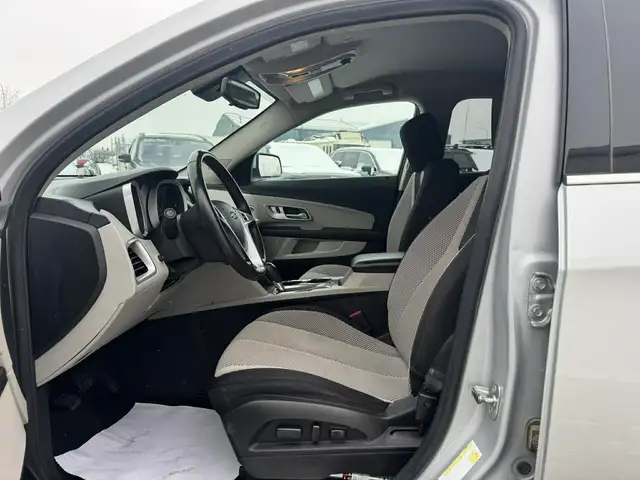 2017 Chevrolet Equinox LT - Photo 10