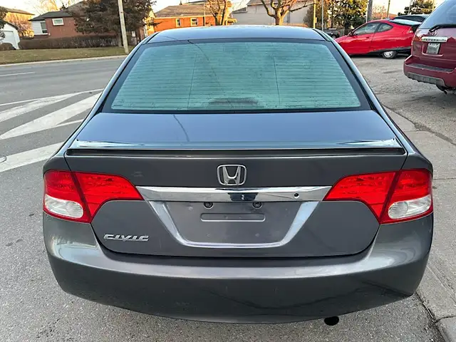 2010 Honda Civic 4dr Auto DX-G - Photo 5