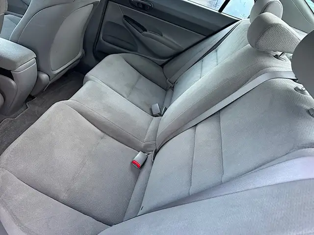 2010 Honda Civic 4dr Auto DX-G - Photo 9